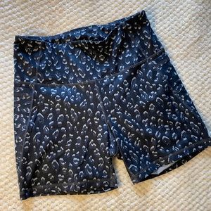 Old Navy Black Cheetah Print Bike Shorts w/Pockets